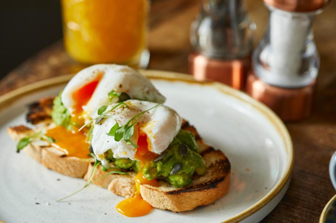 The Bower Inn 브리지워터 외부 사진 Avocado on toast with a poached egg