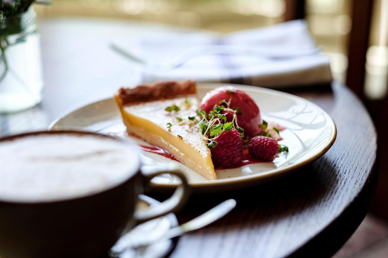 The Bower Inn 브리지워터 외부 사진 A dessert at the restaurant