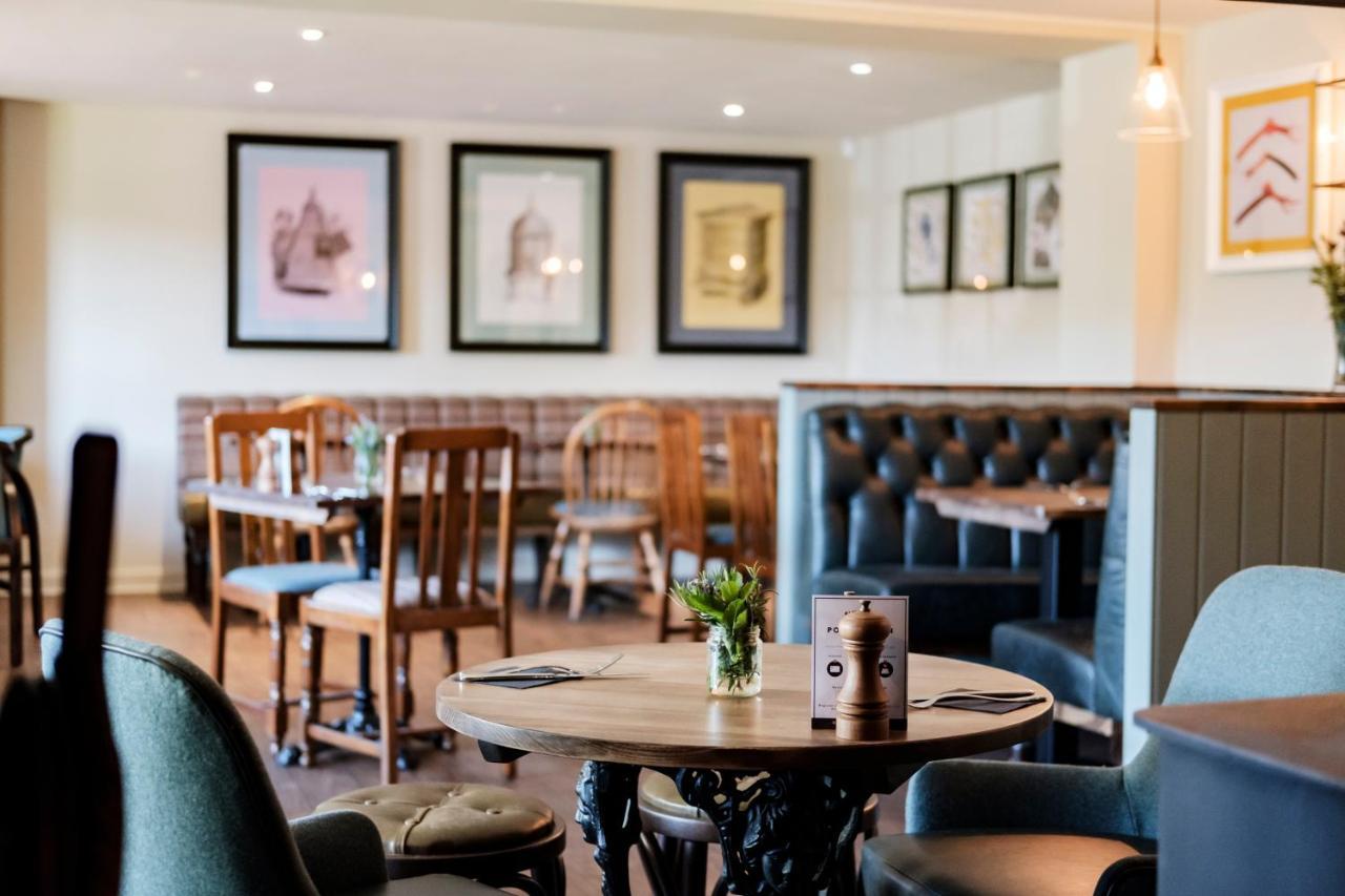 The Bower Inn 브리지워터 외부 사진 The interior of the restaurant