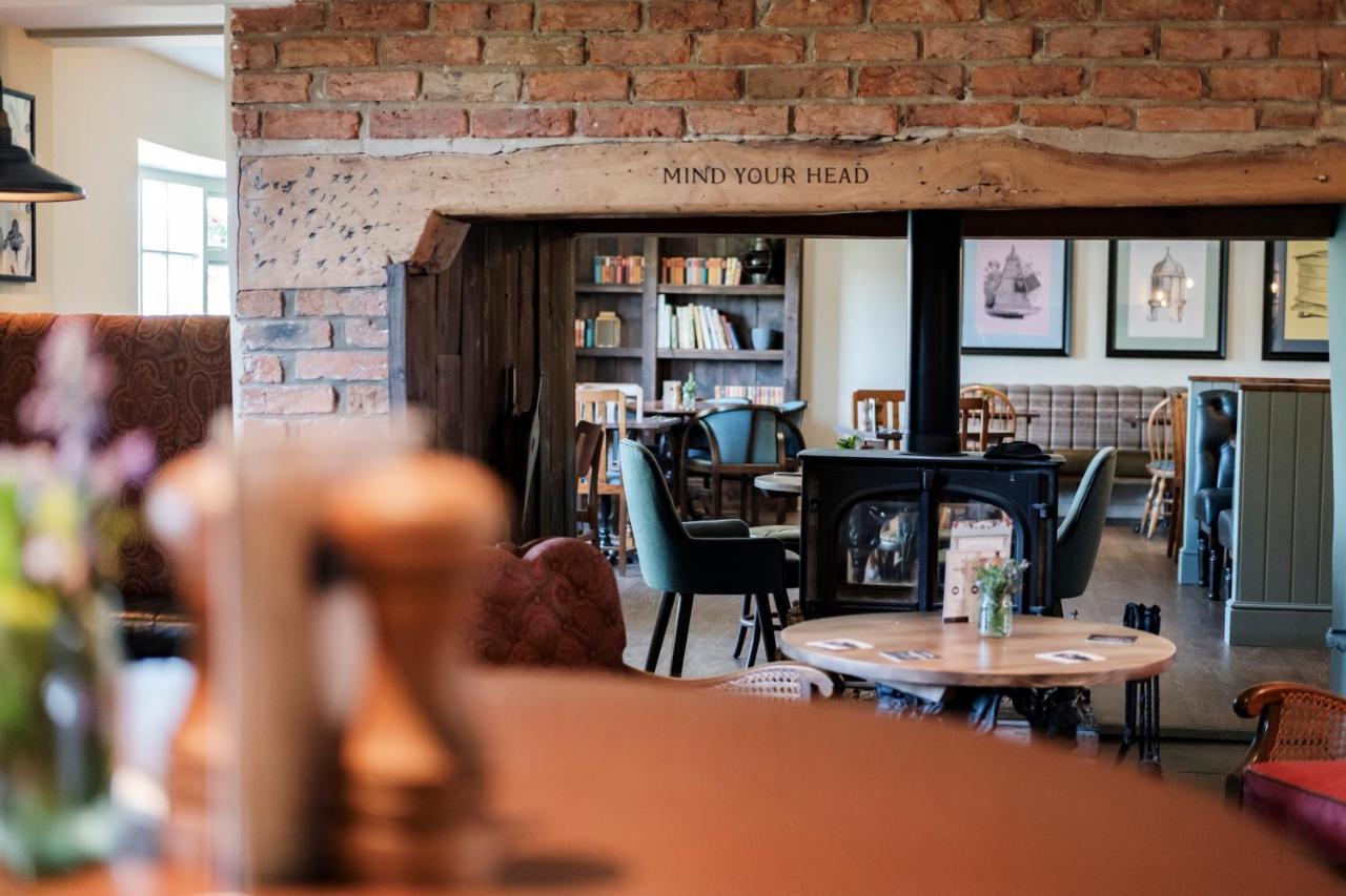 The Bower Inn 브리지워터 외부 사진 The interior of the restaurant